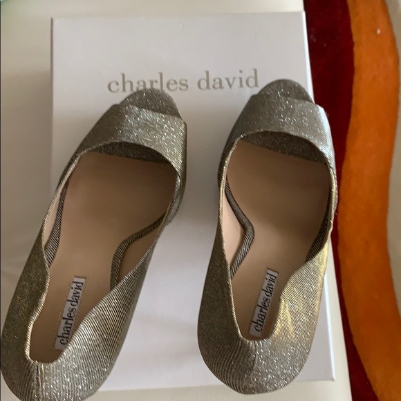 Shoes - Picture 8 of 8